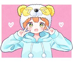Rule 34 | 10s, 1girl, :d, bad id, bad twitter id, bear hat, blue hoodie, blush, double v, green eyes, heart, highres, hood, hood down, hoodie, hoshizora rin, long sleeves, looking at viewer, love live!, love live! school idol festival, open mouth, orange hair, pajamas, pink background, pom pom (clothes), short hair, simple background, smile, solo, upper body, v, yashino 84