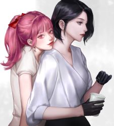 Rule 34 | 2girls, black gloves, black hair, blue eyes, blueship4985, bob cut, bow, cup, earrings, gloves, hair bow, head on another&#039;s shoulder, highres, holding, holding cup, jewelry, korean commentary, lips, long hair, looking at viewer, low-tied long hair, multiple girls, original, pink hair, ponytail, short sleeves, smile, teabag, upper body, white background