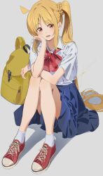 Rule 34 | 1girl, arm on knee, bare legs, blonde hair, blue skirt, blush, bocchi the rock!, bow, bowtie, hand on own cheek, hand on own face, head rest, highres, ijichi nijika, knees together feet apart, long hair, looking at viewer, pleated skirt, poligon (046), red bow, red bowtie, school uniform, shirt, shirt tucked in, shoes, short sleeves, side ponytail, sitting, skirt, smile, sneakers, socks, solo, very long hair, white shirt, white socks