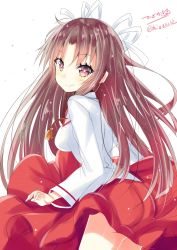 Rule 34 | 1girl, ass, blush, breasts, closed mouth, highres, hiyou (kancolle), hizaka, jacket, kantai collection, long hair, long skirt, long sleeves, looking at viewer, medium breasts, one-hour drawing challenge, red eyes, red skirt, simple background, skirt, smile, solo, twitter username, very long hair, white background, white jacket