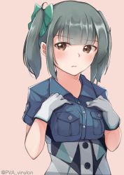Rule 34 | 1girl, alternate hairstyle, blue shirt, bow, breast pocket, collared shirt, commentary request, cosplay, embarrassed, gambier bay (kancolle) (cosplay), gambier bay (kancolle), gloves, grey hair, hair bow, highres, kantai collection, looking at viewer, pink background, pocket, shirt, simple background, solo, twintails, twitter username, upper body, uut, white gloves, yuubari (kancolle)