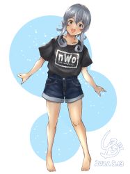 Rule 34 | 1girl, alternate costume, artist logo, barefoot, black shirt, blue eyes, blue hair, casual, clothes writing, commentary request, dated, gotland (kancolle), highres, kantai collection, ld (luna dial398), logo, long hair, looking at viewer, mole, mole under eye, one-hour drawing challenge, open mouth, round teeth, shirt, sidelocks, smile, solo, standing, t-shirt, teeth, upper teeth only, white background, wwe