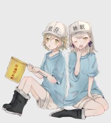 Rule 34 | 1boy, 1girl, :o, akitama2727, baseball cap, black footwear, blonde hair, blue shirt, boots, bow, braid, briar rose (sinoalice), commentary request, cosplay, flag, green eyes, grey background, hair between eyes, hair bow, hat, hataraku saibou, holding, holding flag, looking at viewer, on floor, one eye closed, open mouth, oversized clothes, oversized shirt, pinocchio (sinoalice), platelet (hataraku saibou), platelet (hataraku saibou) (cosplay), seiza, shirt, short hair, short sleeves, shorts, simple background, sinoalice, sitting, translation request, white headwear, white shorts, yawning
