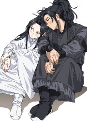 2boys black_footwear black_hair black_hanfu blush boots bujang chinese_clothes chu_wanning closed_mouth erha_he_tadebai_mao_shizun full_body hanfu head_on_another&#039;s_shoulder high_ponytail knees_to_chest korean_commentary leaning_on_person long_hair long_sleeves looking_at_another looking_to_the_side mo_ran multiple_boys purple_eyes sitting white_footwear white_hanfu wide_sleeves xiao_guan_(headdress) yaoi yellow_eyes