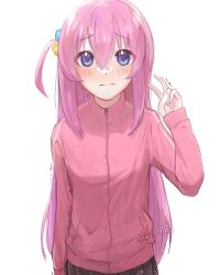 Rule 34 | 1girl, blue eyes, blush, bocchi the rock!, brown skirt, closed mouth, commentary request, cube hair ornament, elderflower, gotoh hitori, hair between eyes, hair ornament, hand up, heart, highres, jacket, long hair, long sleeves, looking at viewer, nervous, one side up, pink hair, pink jacket, pleated skirt, raised eyebrows, signature, simple background, skirt, solo, standing, track jacket, trembling, turtleneck, turtleneck jacket, v, white background, zipper pull tab
