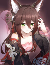 1girl absurdres animal_ear_fluff animal_ears black_kimono breasts brown_hair collarbone eyeshadow fox_ears fox_girl fox_tail fugue_(honkai:_star_rail) green_eyes hair_between_eyes hair_ornament hairpin highres honkai:_star_rail honkai_(series) japanese_clothes kimono long_hair looking_at_viewer makeup nail_polish qi_ye_zhu_sky red_eyeshadow red_nails smile solo tail tingyun_(honkai:_star_rail)