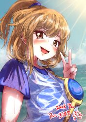 Rule 34 | 1girl, absurdres, arle nadja, armor, birthday, blush, breastplate, breath, brown eyes, brown hair, day, eyelashes, highres, layered clothes, light rays, looking at viewer, messy hair, mocchari2, note, open mouth, outdoors, ponytail, puyopuyo, seaside, see-through, see-through shirt, shirt, short sleeves, sidelocks, signature, smile, sunlight, sweat, upper body, v, water, wet, wet clothes, wet hair, white shirt