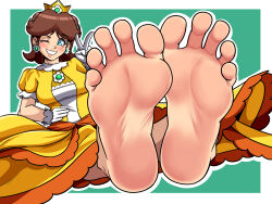 Rule 34 | 1girl, absurdres, barefoot, blue eyes, bluee611, blush, brown hair, clothes, crown, earrings, foot focus, gloves, highres, jewelry, mario (series), nintendo, one eye closed, princess daisy, smile, soles, super mario land, toes, wink