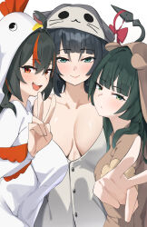 3girls absurdres alternate_costume animal_costume band_(skymole01) black_hair breasts center_opening chicken_costume collarbone commentary_request green_eyes grey_hair highres jane_doe_(zenless_zone_zero) large_breasts looking_at_viewer multicolored_hair multiple_girls open_mouth qingyi_(zenless_zone_zero) red_eyes red_hair simple_background smile streaked_hair upper_body v white_background zenless_zone_zero zhu_yuan