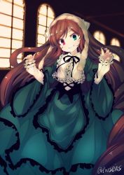 Rule 34 | 1girl, black ribbon, brown hair, collar, dress, frilled collar, frills, green dress, green eyes, grin, hands up, head scarf, heterochromia, highres, indoors, long hair, looking at viewer, neck ribbon, red eyes, ribbon, rozen maiden, smile, solo, suiseiseki, tousen, very long hair, white headwear, wide sleeves, window