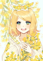 Rule 34 | blonde hair, blurry, blurry background, blush, bow, collar, collarbone, floral background, floral print, flower, frilled collar, frills, green eyes, hair bow, hinata (princess apple), holding, holding flower, kagamine rin, long sleeves, looking at viewer, open mouth, pollen, sailor collar, sketch, smile, solo, swept bangs, vocaloid, yellow flower