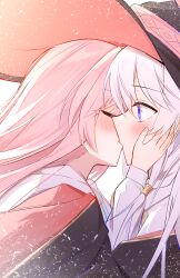 2girls absurdres black_robe blue_eyes blush chinese_commentary closed_eyes commentary_request elaina_(majo_no_tabitabi) hat highres holding_own_arm houki_(majo_no_tabitabi) kiss light_particles long_hair majo_no_tabitabi multiple_girls pink_hair robe shirt shiyan_ying white_hair white_shirt witch_hat yuri