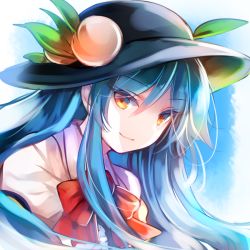 Rule 34 | 1girl, black hat, blue hair, blue sky, bow, closed mouth, collar, eyes visible through hair, food, fruit, hair between eyes, hat, hinanawi tenshi, kutsuki kai, leaf, long hair, looking at viewer, peach, puffy short sleeves, puffy sleeves, red bow, red neckwear, shirt, short sleeves, sky, smile, solo, touhou, upper body, white background, white collar, white shirt, white sleeves, yellow eyes