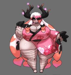 Rule 34 | 1girl, bandaged chest, bandaged leg, bandages, barefoot, black eyeshadow, black horns, black sclera, blush, breasts, colored sclera, colored skin, curvy, eyelashes, eyeshadow, female focus, full body, gipehtyboo, grey background, grey skin, hair over one eye, horns, huge breasts, japanese clothes, kimono, long hair, monster girl, open mouth, oversized forearms, oversized limbs, pink eyes, pink hair, pink kimono, shiny skin, skindentation, smile, solo, standing, thick thighs, thighs, wide hips