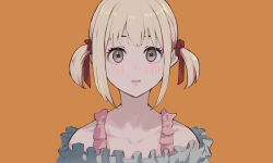Rule 34 | 1girl, absurdres, bare shoulders, blonde hair, blue shirt, blush, bow, collarbone, commentary request, eyebrows hidden by hair, grey eyes, hair bow, highres, looking at viewer, lycoris recoil, nishikigi chisato, off-shoulder shirt, off shoulder, orange background, parted lips, pink background, red bow, shirt, sidelocks, simple background, solo, tsurara eeri, twintails