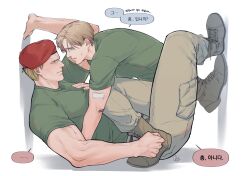 Rule 34 | 2boys, bara, beret, blonde hair, brown hair, brown pants, closed mouth, curtained hair, green shirt, hat, highres, jack krauser, large pectorals, leon s. kennedy, looking at another, male focus, multiple boys, muscular, muscular male, pants, pectorals, resident evil, resident evil 4, resident evil 4 (remake), shirt, short hair, sitting, sitting on person, translation request, ya2der2, yaoi