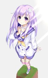 Rule 34 | 10s, 1girl, bad id, bad pixiv id, collar, d-pad, female focus, full body, grass, hair ornament, highres, long hair, nepgear, neptune (series), poyano, purple eyes, purple hair, smile, solo, standing, standing on one leg, striped clothes, striped thighhighs, thighhighs