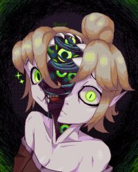 1girl black_background blonde_hair body_horror breasts brown_shirt cleavage closed_mouth commentary english_commentary expressionless extra_eyes green_eyes highres horror_(theme) looking_at_viewer mismatched_pupils mizuhashi_parsee off-shoulder_shirt off_shoulder pixel_art pointy_ears sharp_teeth shirt short_hair slit_pupils solo sparkle split_head teeth touhou upper_body vexkaf