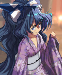 Rule 34 | 1girl, alternate costume, arm up, bags under eyes, blue eyes, blue hair, blurry, bow, collarbone, commentary request, daisy, depth of field, flat chest, floral print, flower, from above, hair bow, highres, japanese clothes, kimono, long hair, looking at viewer, night, obi, outdoors, ponytail, ribs, sash, sleeves past wrists, smile, solo, standing, syope, touhou, very long hair, yorigami shion, yukata