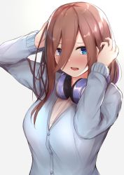 Rule 34 | 1girl, blue cardigan, blue eyes, blush, cardigan, commentary request, go-toubun no hanayome, grey background, hair between eyes, hands up, headphones, headphones around neck, highres, john zhang, long hair, long sleeves, looking at viewer, nakano miku, open mouth, red hair, simple background, solo, teeth, upper teeth only