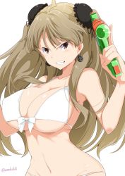 Rule 34 | &gt;:), 10s, 1girl, ahoge, bikini, breasts, brown eyes, brown hair, cleavage, collarbone, double bun, front-tie bikini top, front-tie top, gun, hair bun, hands up, holding, holding gun, holding weapon, jpeg artifacts, kichihachi, large breasts, long hair, looking at viewer, navel, parted lips, renka (senran kagura), senran kagura, senran kagura estival versus, simple background, smile, solo, swimsuit, teeth, trigger discipline, twitter username, two side up, underboob, upper body, v-shaped eyebrows, water gun, weapon, white background, white bikini