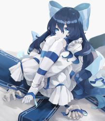 Rule 34 | 1girl, absurdres, barefoot, black hair, blue eyes, bow, doll, doll joints, dress, expressionless, feet, highres, huge filesize, joints, kase (kurimuzone oruta), knees to chest, knees up, hugging own legs, legs, little witch nobeta, long hair, pale skin, ribbon, self hug, sitting, sleeves past wrists, solo, tania (little witch nobeta), toes, white dress