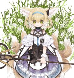 Rule 34 | 1girl, animal ears, arknights, black gloves, blonde hair, blue hairband, blush, dress, earpiece, fox ears, fox girl, fox tail, frills, gloves, green eyes, hair between eyes, hair rings, hairband, highres, holding, holding staff, infection monitor (arknights), kitsune, kyuubi, looking at viewer, multicolored hair, multiple tails, reitoubeef, scrunchie, simple background, single glove, smile, solo, staff, suzuran (arknights), tail, white hair, wrist scrunchie