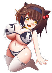 Rule 34 | 1girl, animal print, bell, breasts, brown hair, cleavage, cow print, draph, gero zoukin, granblue fantasy, highres, horns, huge breasts, open mouth, oppai loli, short hair, smile, solo, thighhighs, white thighhighs, yaia (granblue fantasy), yellow eyes