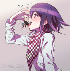Rule 34 | 2boys, ahoge, black hair, blush, checkered clothes, checkered scarf, danganronpa (series), danganronpa v3: killing harmony, flying sweatdrops, from side, grey background, hair between eyes, long sleeves, male focus, mini person, miniboy, multiple boys, oma kokichi, open mouth, purple eyes, purple hair, saihara shuichi, scarf, simple background, togi9999, tongue, tongue out, twitter username, upper body, vore, yaoi