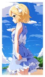 Rule 34 | 1girl, beach, blonde hair, blue dress, blue sky, blush, bow, cloud, commentary request, day, dress, green eyes, hair bow, highres, holding, holding shoes, idolmaster, idolmaster cinderella girls, looking at viewer, outdoors, profile, sakurai momoka, shoes, short hair, sideways glance, sky, smile, solo, unworn shoes, water, yairo ju