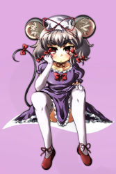 Rule 34 | 1girl, :&lt;, animal ears, blush, bow, collarbone, cosplay, dress, elbow gloves, female focus, gloves, grey hair, hair bow, hand on own face, highres, mepikari, mouse ears, mouse tail, nazrin, red eyes, sitting, solo, tail, thighhighs, touhou, white gloves, white thighhighs, yakumo yukari, yakumo yukari (cosplay)