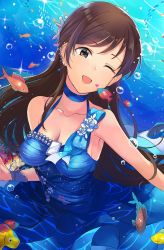 Rule 34 | 1girl, air bubble, ashita (2010), bad id, bad twitter id, bare shoulders, blue dress, blush, breasts, brown eyes, brown hair, bubble, choker, cleavage, collarbone, dress, earrings, fish, highres, idolmaster, idolmaster cinderella girls, jewelry, long hair, looking at viewer, medium breasts, nitta minami, one eye closed, open mouth, smile, solo, swept bangs, swimming, underwater