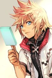 Rule 34 | 1boy, blonde hair, blue eyes, closed mouth, food, hungry clicker, ice cream, kingdom hearts, kingdom hearts ii, looking at viewer, male focus, roxas, simple background, smile, solo, spiked hair