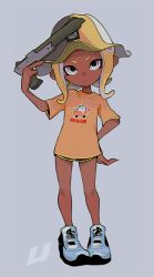 Rule 34 | 1girl, black shorts, blonde hair, blue footwear, closed mouth, commentary, dark-skinned female, dark skin, dolphin shorts, female focus, full body, grey background, grey eyes, holding, holding weapon, imaikuy0, looking at viewer, medium hair, n-zap (splatoon), nintendo, octoling, octoling girl, octoling player character, panties, print shirt, shirt, shoes, short shorts, short sleeves, shorts, side-tie panties, sneakers, solo, splatoon (series), splatoon 2, standing, suction cups, symbol-only commentary, t-shirt, tentacle hair, tulip hat, underwear, weapon, yellow headwear
