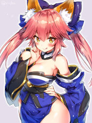 Rule 34 | 10s, :q, arm between breasts, bare shoulders, between breasts, bow, breasts, cleavage, cowboy shot, detached sleeves, fate/extra, fate (series), fox tail, grey background, hair between eyes, hair bow, hand on own hip, hand on own chest, japanese clothes, kimono, large breasts, long hair, looking at viewer, obi, pelvic curtain, pink hair, riichu, sash, side slit, simple background, sleeveless, sleeveless kimono, solo, tail, tamamo (fate), tamamo no mae (fate/extra), tongue, tongue out, twintails, wide sleeves, yellow eyes