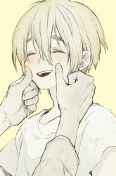 Rule 34 | 1boy, aged down, blonde hair, blush, child, disembodied limb, gensou suikoden, gensou suikoden v, highres, male focus, natsuo (hatohaco), richard (suikoden), simple background, smile, teeth, upper teeth only, yellow background