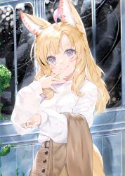 Rule 34 | 1girl, absurdres, ahoge, animal ear fluff, animal ears, blonde hair, blush, brown skirt, closed mouth, fox ears, highres, hololive, kou mashiro, long hair, long sleeves, looking at viewer, multicolored hair, omaru polka, puffy long sleeves, puffy sleeves, skirt, smile, solo, streaked hair, sweater, upper body, virtual youtuber, white sweater