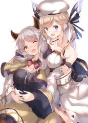 Rule 34 | 2girls, absurdres, bare shoulders, beret, blonde hair, blue eyes, bow, camieux, commentary, cucouroux (granblue fantasy), detached sleeves, draph, granblue fantasy, green eyes, grey hair, hair ribbon, hat, highres, horns, hug, hug from behind, looking at viewer, multiple girls, one eye closed, open mouth, ribbon, short twintails, siblings, simple background, sisters, smile, twintails, ukiwakisen, wide sleeves