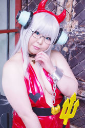 Rule 34 | 1girl, asian, bat wings, blue eyes, breasts, chain, cleavage, cosplay, cuffs, curvy, demon girl, fake horns, fat, fork, glasses, halloween costume, headphones, heart, highres, horns, jewelry, keito (cosplayer), long hair, looking at viewer, low wings, pendant, photo (medium), plump, shackles, silver hair, solo, super taruco, super taruco (cosplay), wings, wrist cuffs