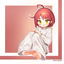 Rule 34 | 1girl, ahoge, artist name, barefoot, blush, chinese commentary, commentary request, dougi, feet, full body, green eyes, highres, invisible chair, kuma-bound, looking at viewer, medium hair, open mouth, original, pants, red background, red hair, sitting, soles, solo, toes, two-tone background, white background, white pants