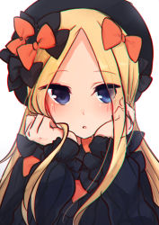 1girl abigail_williams_(fate) black_bow black_dress black_hat blonde_hair blue_eyes blush bow dress eyes_visible_through_hair fate/grand_order fate_(series) forehead hair_bow hands_up hat highres long_hair long_sleeves looking_at_viewer nishi_(nyon_prn) orange_bow parted_bangs parted_lips simple_background sleeves_past_wrists solo upper_body very_long_hair white_background