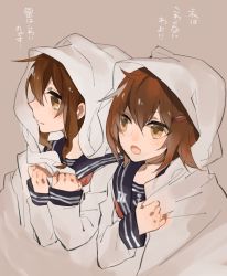 Rule 34 | 10s, 2girls, anchor symbol, blanket, brown eyes, brown hair, fang, hair ornament, hairclip, hita (hitapita), hood, ikazuchi (kancolle), inazuma (kancolle), kantai collection, long sleeves, multiple girls, neckerchief, open mouth, school uniform, serafuku, sharing, short hair, side-by-side, simple background, translation request