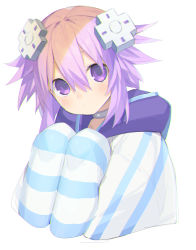 Rule 34 | 1girl, buran buta, choker, chromatic aberration, d-pad, d-pad hair ornament, flat chest, hair ornament, highres, hood, hood down, hooded jacket, jacket, looking at viewer, neptune (neptunia), neptune (series), parka, purple eyes, purple hair, serious, short hair, simple background, solo, striped clothes, striped legwear, striped thighhighs, thighhighs, white background