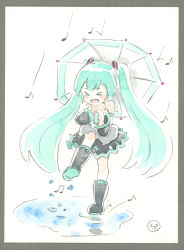 Rule 34 | &gt; &lt;, 1girl, aqua hair, bare shoulders, black footwear, black skirt, black sleeves, blush stickers, boots, child, detached sleeves, epoxy putty, grey shirt, hair ornament, hatsune miku, holding, holding umbrella, long hair, musical note, open mouth, painting (medium), puddle, rain, shirt, skirt, sleeveless, sleeveless shirt, smile, solo, splashing, stepping, traditional media, twintails, umbrella, very long hair, vocaloid, watercolor (medium), aged down