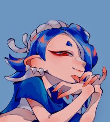 Rule 34 | 1girl, absurdres, blue background, blue hair, breasts, chest sarashi, closed mouth, colored skin, earrings, eyeliner, fang, fang out, g c hori, gradient skin, hachimaki, hair over one eye, headband, highres, jewelry, long hair, makeup, multicolored skin, multiple earrings, nejiri hachimaki, nintendo, octoling, poncho, red eyeliner, red eyes, red skin, sarashi, shiver (splatoon), simple background, smile, solo, splatoon (series), splatoon 3, suction cups, tentacle hair, two-tone skin, underboob