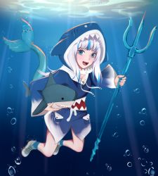 Rule 34 | 1girl, artist name, bubble, fins, fish tail, floating, gawr gura, gawr gura (1st costume), highres, holding, holding stuffed toy, hololive, hololive english, hyafumi, looking at viewer, open mouth, polearm, shark, shark girl, sharp teeth, smile, solo, stuffed toy, tail, teeth, trident, underwater, virtual youtuber, weapon, white hair