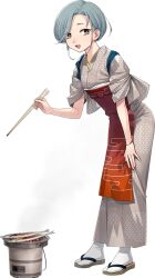 1girl apron cloud_print fish forehead fujikawa geta gradient_apron grey_hair grey_kimono grill japanese_clothes kantai_collection kimono leaning_forward looking_at_viewer mole mole_on_neck official_alternate_costume official_art red_apron sandals shichirin short_hair smile socks solo standing swept_bangs tabi tamanami_(kancolle) tamanami_(saury_festival)_(kancolle) tasuki transparent_background variant_set white_socks yellow_eyes