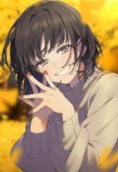 1girl autumn autumn_leaves black_hair blurry blurry_background blurry_foreground blush brown_nails brown_sweater commentary_request depth_of_field earrings eyebrows_hidden_by_hair fingernails fingers_together grey_eyes grin hand_up highres jewelry leaf long_hair long_sleeves looking_at_viewer nail_polish original puffy_long_sleeves puffy_sleeves smile sogawa solo stud_earrings sweater upper_body