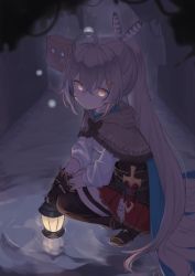 Rule 34 | 1girl, absurdres, ahoge, black bow, black gloves, black thighhighs, blue cape, bow, brown capelet, brown hair, cape, capelet, commentary, dagger, dot mouth, feather hair ornament, feathers, friend (nanashi mumei), full body, gloves, hair between eyes, hair ornament, hairclip, highres, hololive, hololive english, klaius, knife, lantern, long hair, looking at viewer, nanashi mumei, partially fingerless gloves, ponytail, red skirt, sheath, sheathed, skirt, solo, squatting, thighhighs, very long hair, virtual youtuber, water, weapon, white hair, yellow eyes