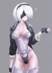 Rule 34 | 1girl, ?, absurdres, bad id, bad tumblr id, belt, black blindfold, blindfold, boots, breasts, cleavage, cosplay, covered eyes, fingerless gloves, ghost in the shell, ghost in the shell stand alone complex, gloves, gluteal fold, grey background, highleg, highleg leotard, highres, jacket, kusanagi motoko, kusanagi motoko (cosplay), leotard, medium breasts, nier (series), nier:automata, otonaru, short hair, sleeves pushed up, solo, standing, strapless, strapless leotard, thigh boots, thighhighs, 2b (nier:automata)